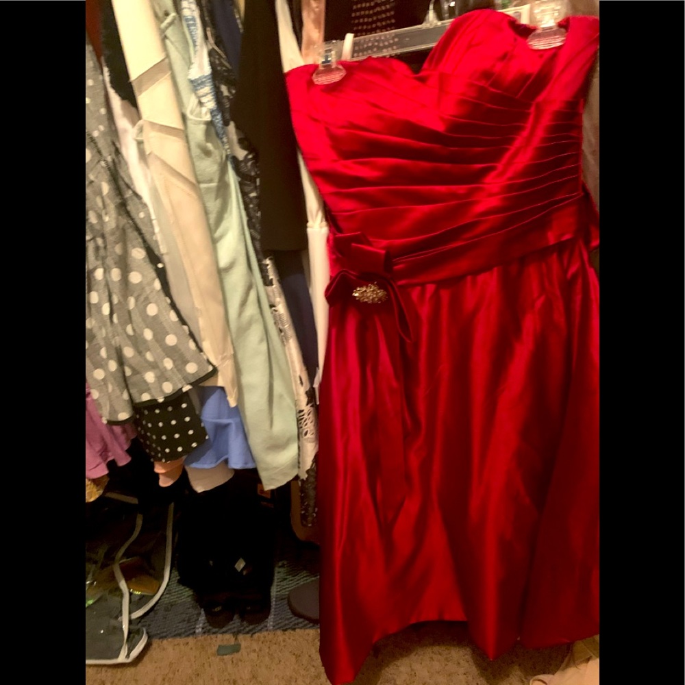 Lady in red